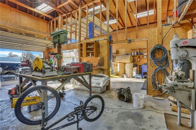 5636 Old Logan Road SE, Lancaster, OH 43130