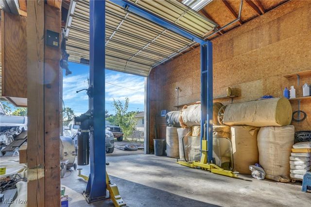 5636 Old Logan Road SE, Lancaster, OH 43130