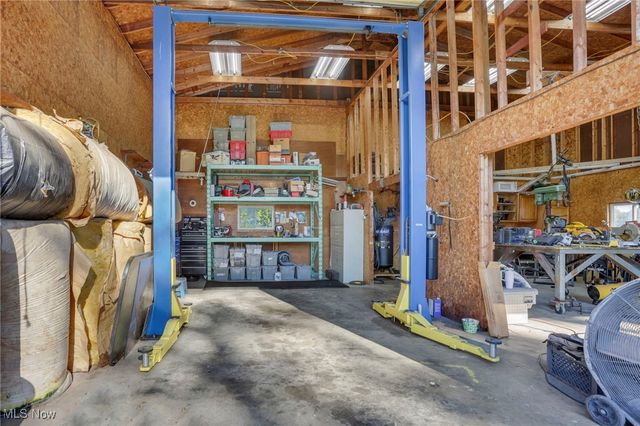 5636 Old Logan Road SE, Lancaster, OH 43130