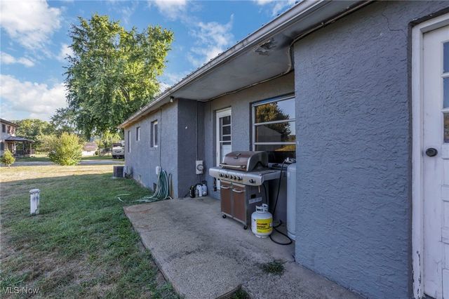 5636 Old Logan Road SE, Lancaster, OH 43130