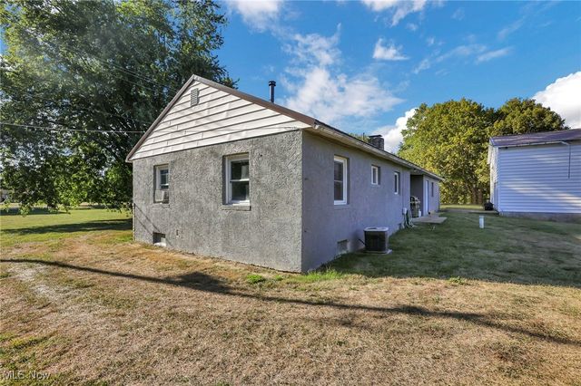 5636 Old Logan Road SE, Lancaster, OH 43130