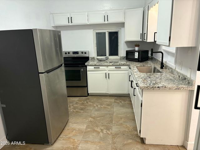 1015 S 1ST Avenue, Phoenix, AZ 85003