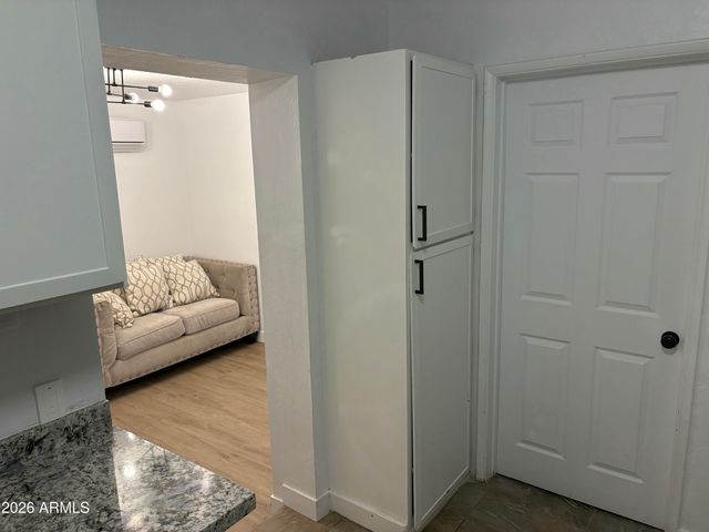 1015 S 1ST Avenue, Phoenix, AZ 85003