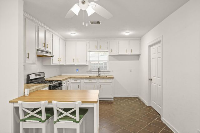 6515 Avenue F, Houston, TX 77011