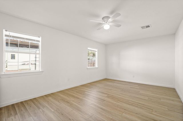 6515 Avenue F, Houston, TX 77011