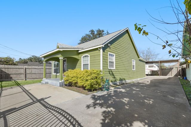 6515 Avenue F, Houston, TX 77011