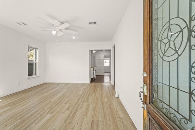 6515 Avenue F, Houston, TX 77011