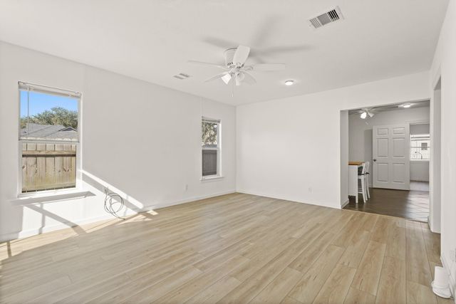 6515 Avenue F, Houston, TX 77011