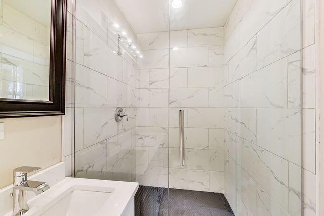 2325 N Cambridge Avenue 1, Chicago, IL 60614