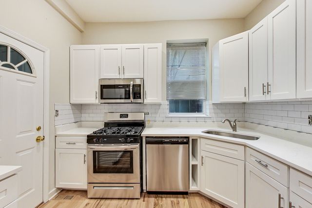 2325 N Cambridge Avenue 1, Chicago, IL 60614