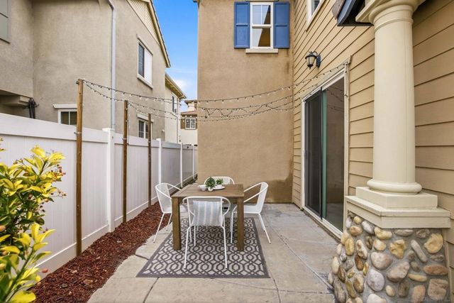 28848 Laurel Ln, Temecula, CA 92591