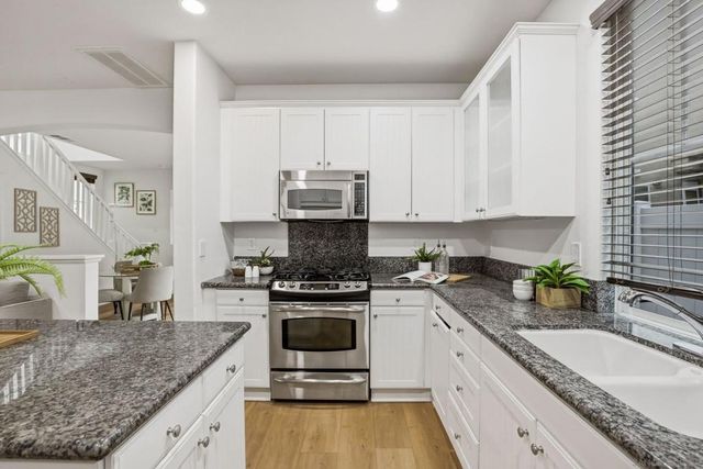 28848 Laurel Ln, Temecula, CA 92591