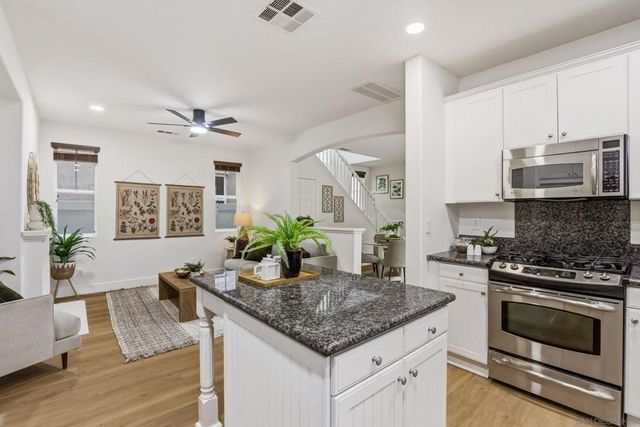 28848 Laurel Ln, Temecula, CA 92591