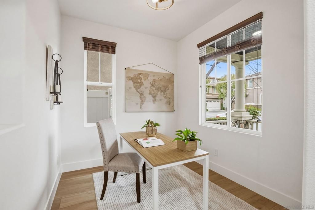 Image 10 of property listing at 28848 Laurel Ln, Temecula, CA 92591