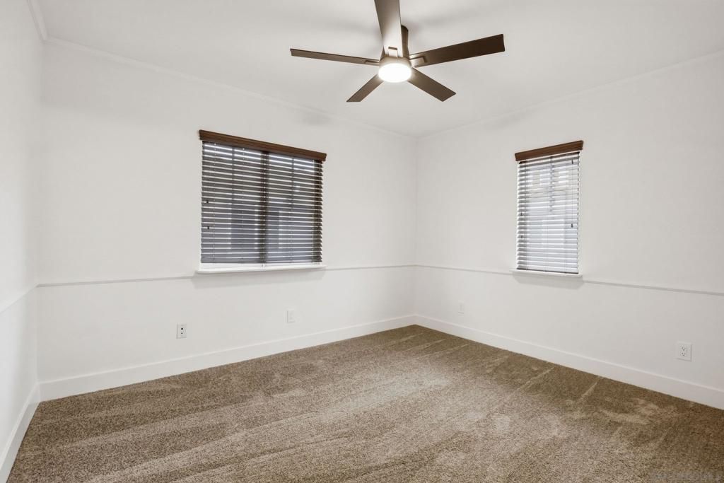 Image 32 of property listing at 28848 Laurel Ln, Temecula, CA 92591