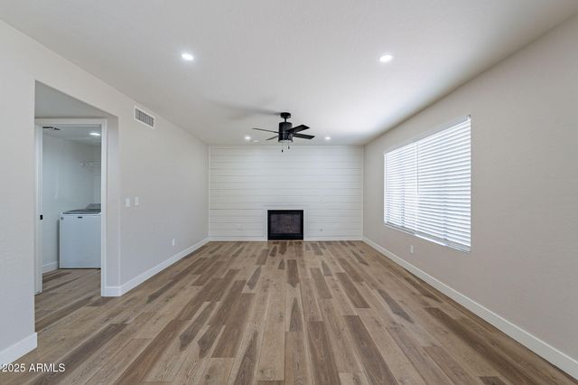15885 W Apache Street, Goodyear, AZ 85338