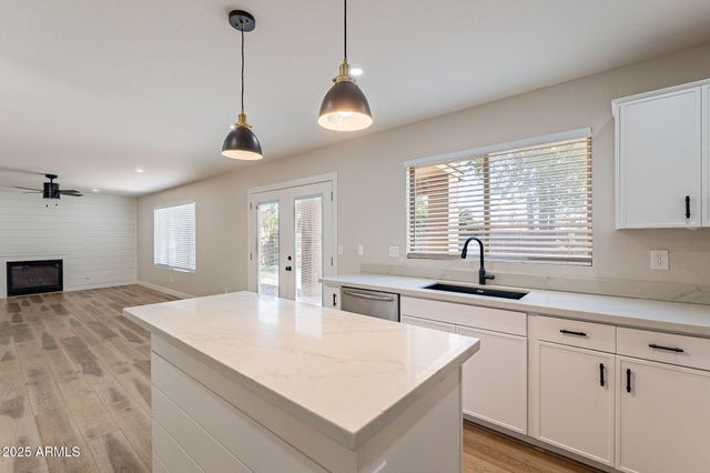 15885 W Apache Street, Goodyear, AZ 85338