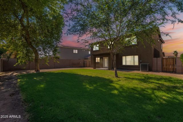 15885 W Apache Street, Goodyear, AZ 85338