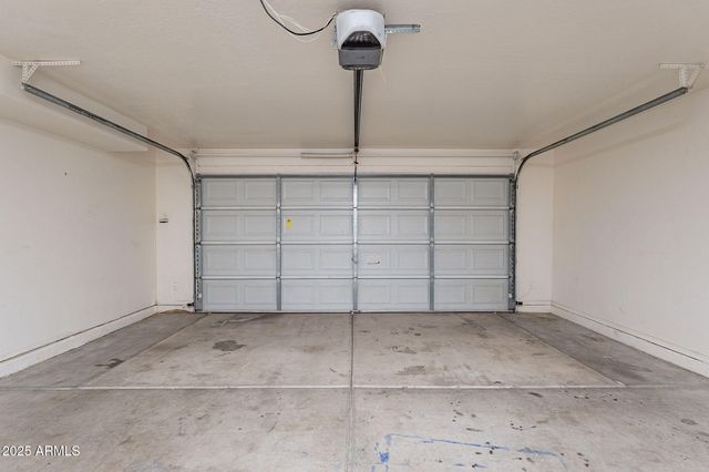15885 W Apache Street, Goodyear, AZ 85338