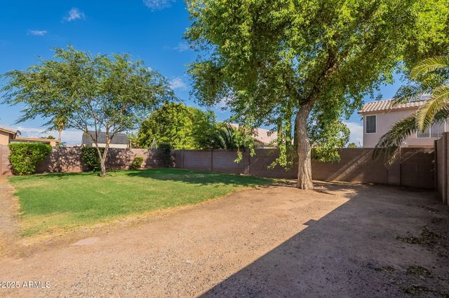 15885 W Apache Street, Goodyear, AZ 85338