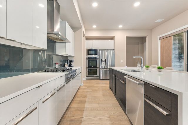 609 Lismore Drive, Frisco, TX 75036