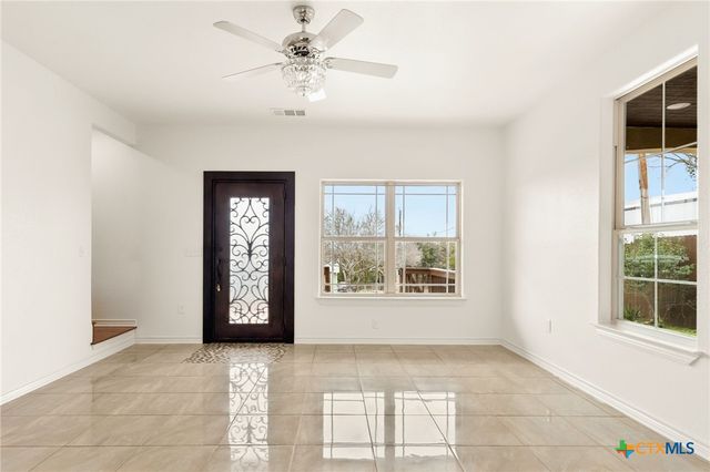 237 Wild Oak Drive, Canyon Lake, TX 78133