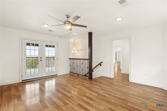 237 Wild Oak Drive, Canyon Lake, TX 78133