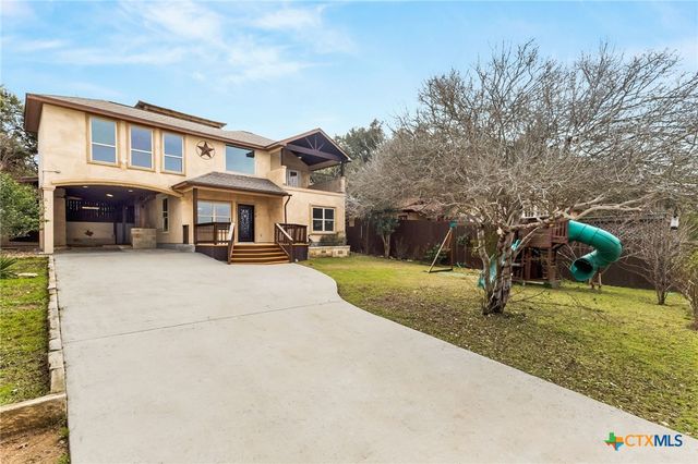237 Wild Oak Drive, Canyon Lake, TX 78133