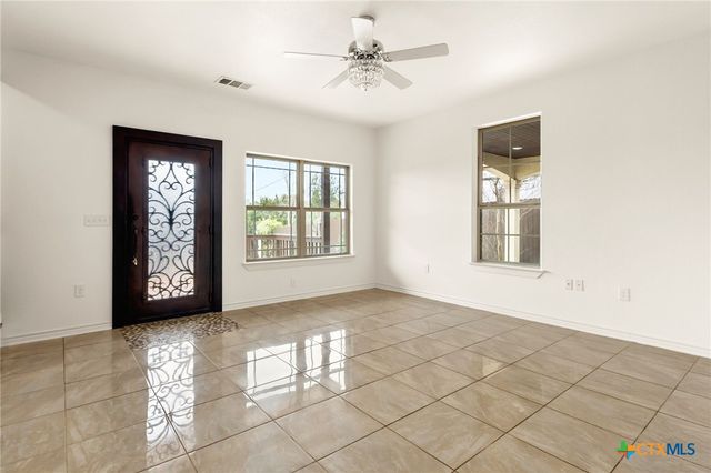 237 Wild Oak Drive, Canyon Lake, TX 78133