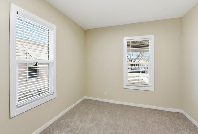 2215 6TH Avenue, Council Bluffs, IA 51501