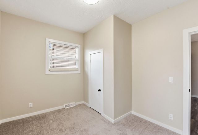 2215 6TH Avenue, Council Bluffs, IA 51501