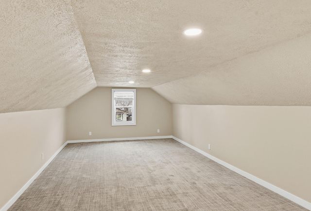 2215 6TH Avenue, Council Bluffs, IA 51501