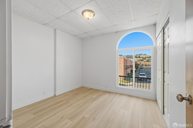 44 Burr Avenue, San Francisco, CA 94134