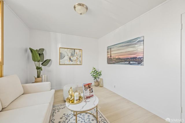 44 Burr Avenue, San Francisco, CA 94134