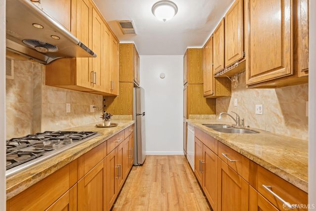 44 Burr Avenue, San Francisco, CA 94134