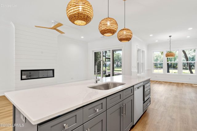 14 Grande Oaks Way, Beaufort, SC 29907