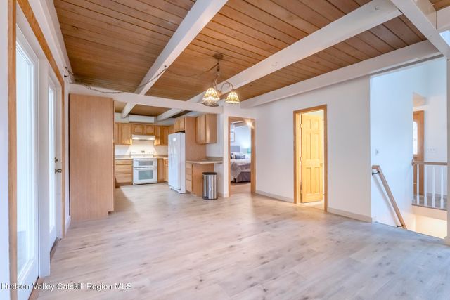 40 Linwood Court, Bloomington, NY 12411