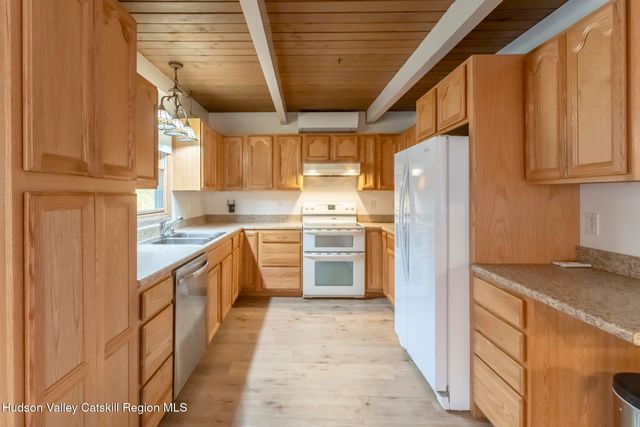 40 Linwood Court, Bloomington, NY 12411