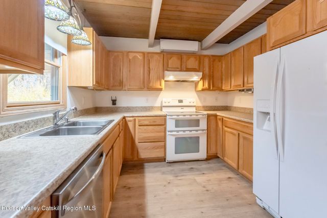 40 Linwood Court, Bloomington, NY 12411