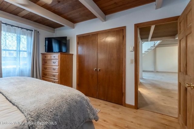 40 Linwood Court, Bloomington, NY 12411