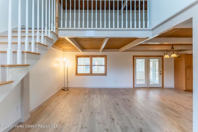 40 Linwood Court, Bloomington, NY 12411