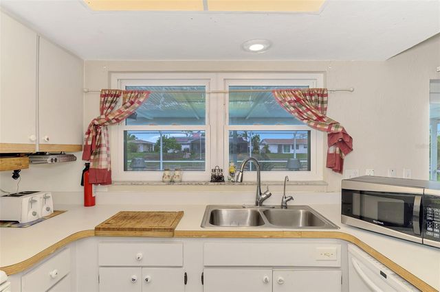 6282 FABIAN ROAD, North Port, FL 34287