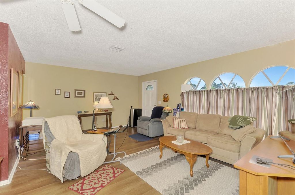 Image 14 of property listing at 6282 FABIAN ROAD, North Port, FL 34287