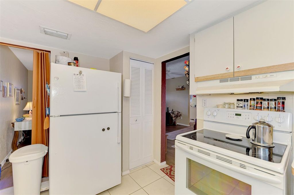 Image 22 of property listing at 6282 FABIAN ROAD, North Port, FL 34287