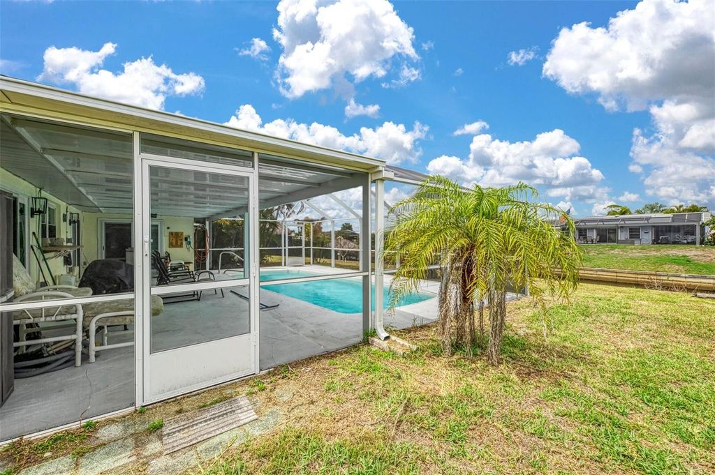 Image 37 of property listing at 6282 FABIAN ROAD, North Port, FL 34287