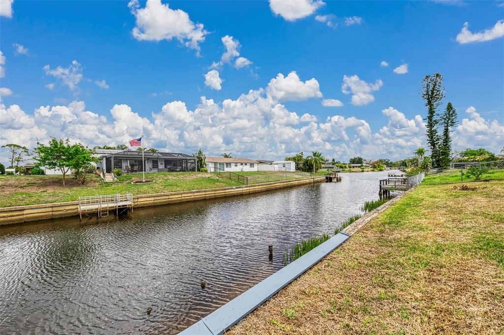 Image 39 of property listing at 6282 FABIAN ROAD, North Port, FL 34287