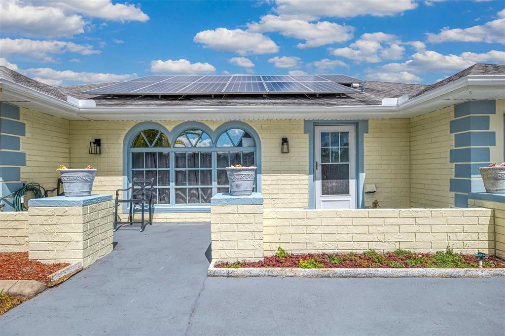 Image 5 of property listing at 6282 FABIAN ROAD, North Port, FL 34287