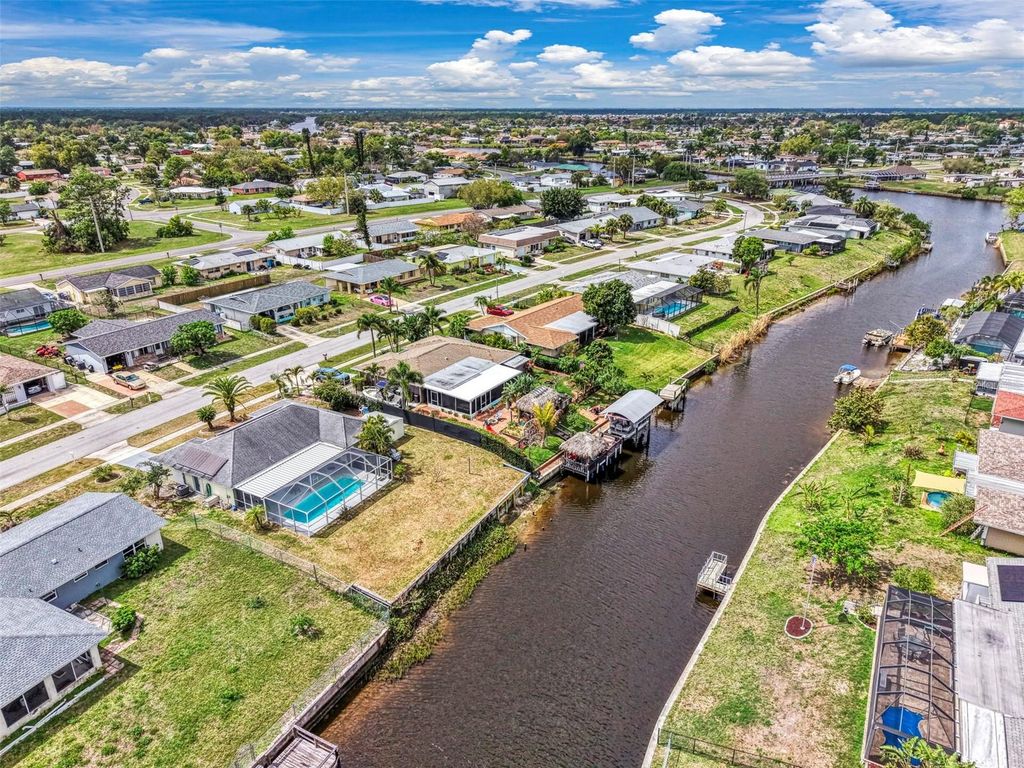 Image 42 of property listing at 6282 FABIAN ROAD, North Port, FL 34287