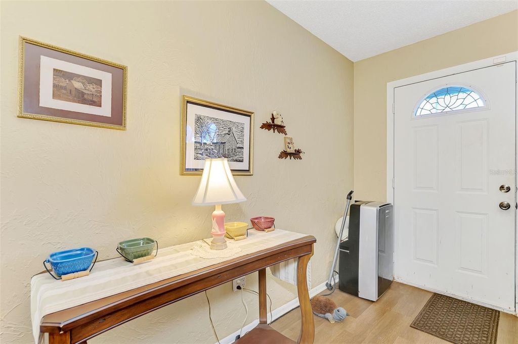 Image 6 of property listing at 6282 FABIAN ROAD, North Port, FL 34287