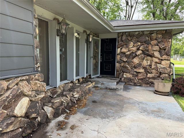 1906 Florence Street, Cahokia, IL 62206